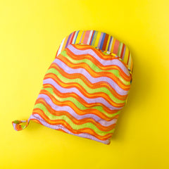 Designer oven mitt made with sustainable organic cotton and water-saving print process